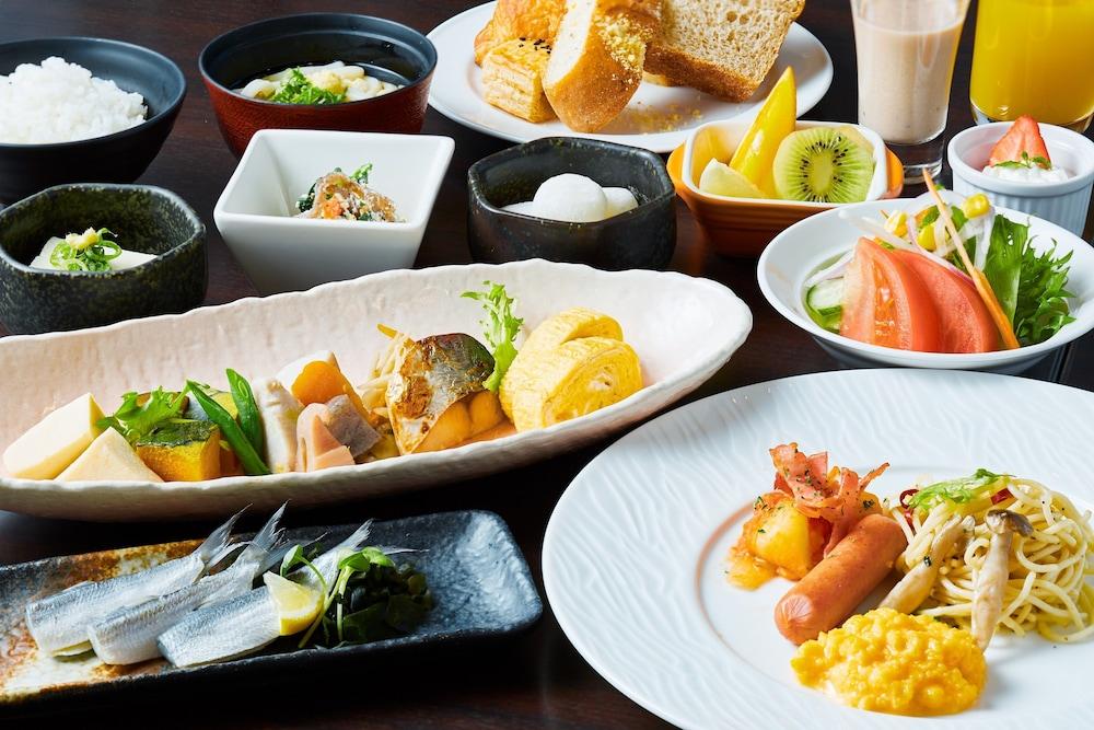 Mitsui Garden Hotel Окаяма Екстер'єр фото
